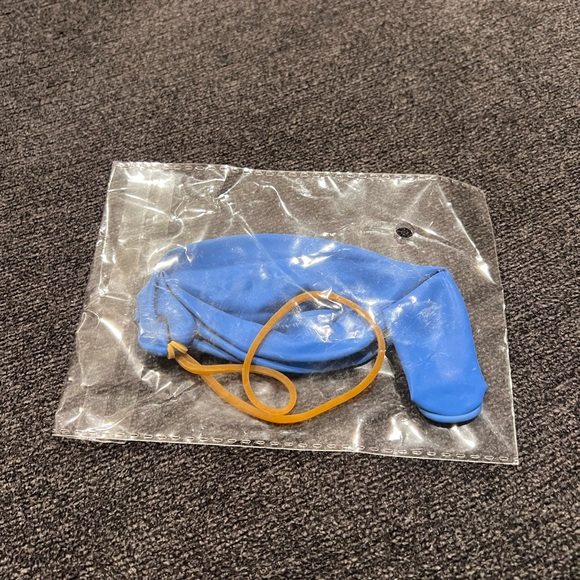 Blow up balloon - Picture 2 of 2